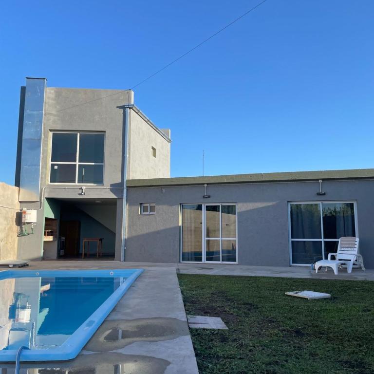 LaMora Quinta privada con pileta en Olavarría - cerca de Estudiantes - Casa - 1