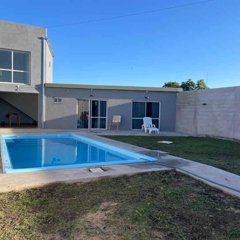LaMora Quinta privada con pileta en Olavarría - cerca de Estudiantes - Casa - 25