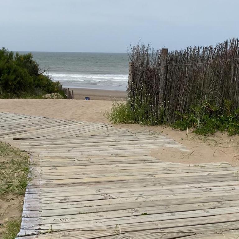 Depto Frente al mar Villa Gesell - One-Bedroom Apartment - 20