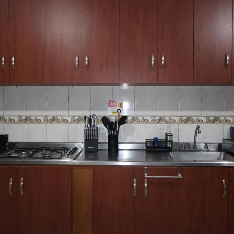 Central Medellín 3BR appartment awe-inspiring Jaguar Mural - Apartamento de 3 dormitorios - 15