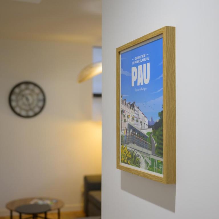 Cœur de Pau - Clim et Parking - L'Odyssée - Appartement 3 Chambres Premium avec Balcon - 11