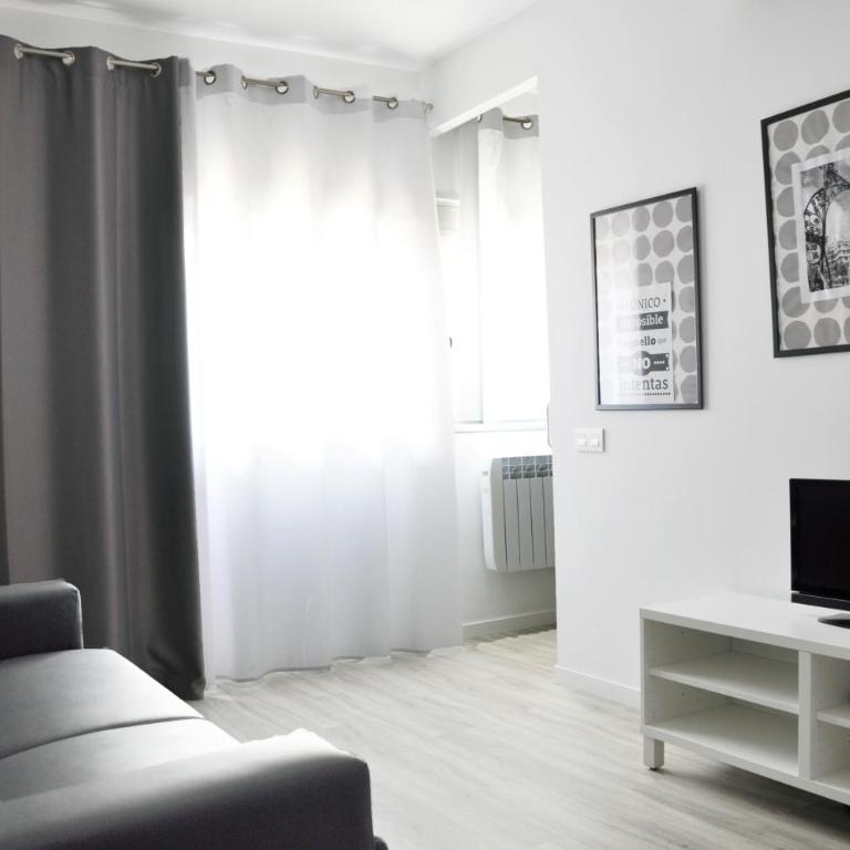Residencia Universitaria Resa La Ciutadella - Executive Family Studio (2 adults + 2 children) - 4