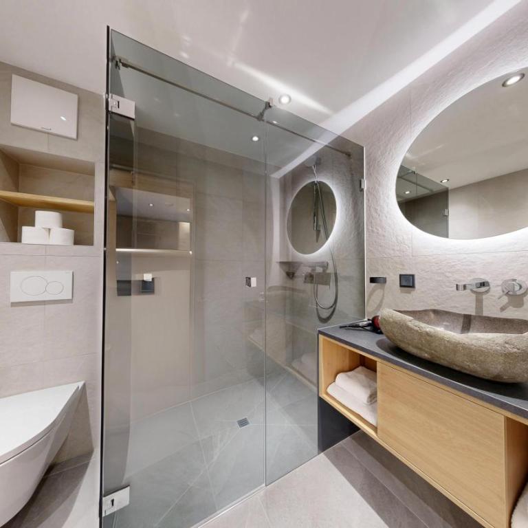 Moonlight Apartments - Studio - 5