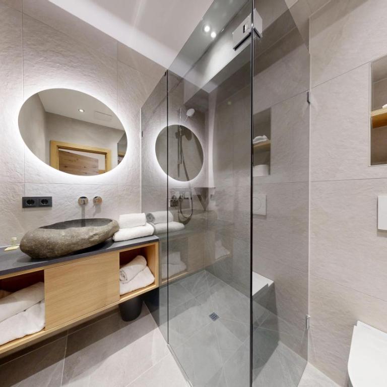 Moonlight Apartments - Studio - 6