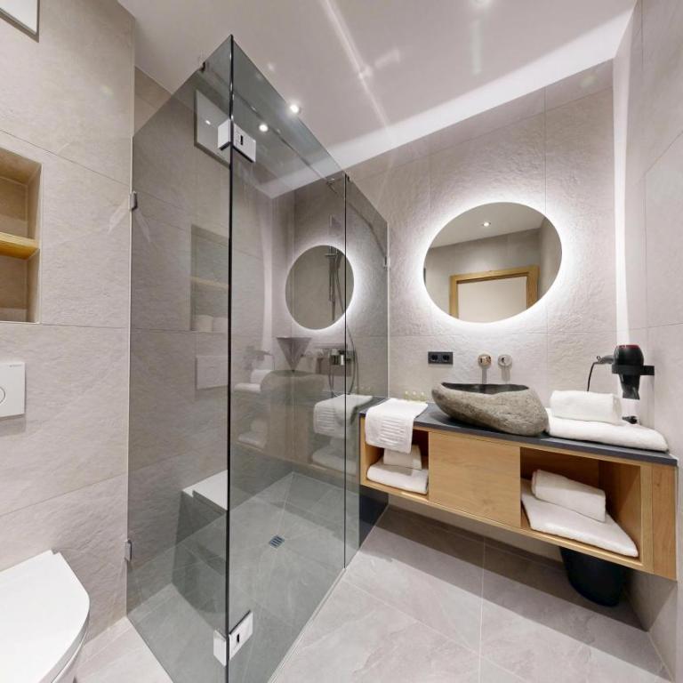Moonlight Apartments - Studio - 6