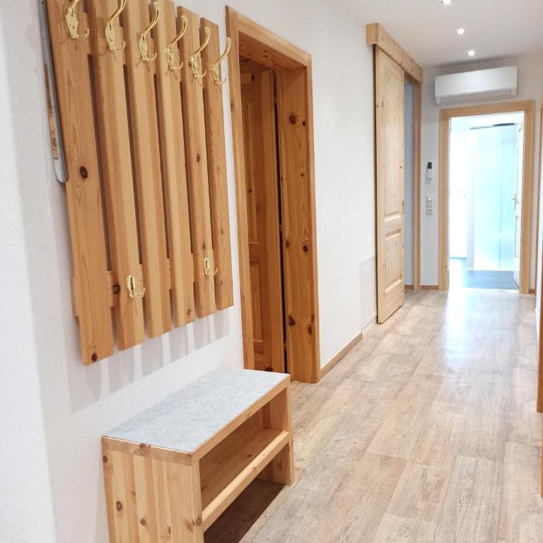 Appartementhaus Fink - Apartment mit Balkon und Whirlpool-Badewanne - 33