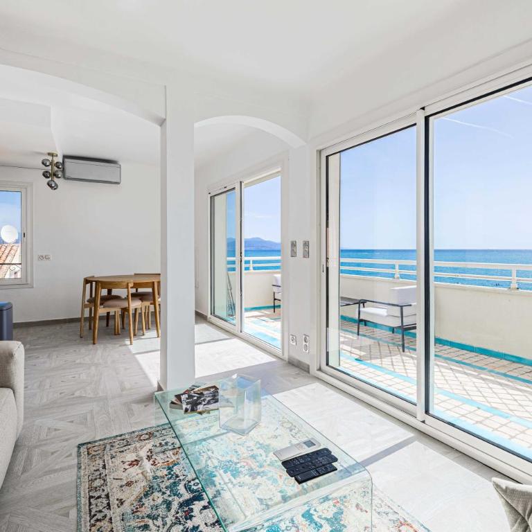 Magnificient 2 bedroom Flat sea view - Residence - Antibes Centre - Appartamento Deluxe con 2 Camere da Letto - 9