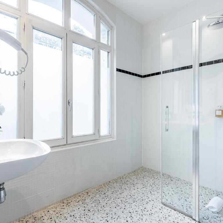 Le Nomad by Sweett - Studio Apartment with Double Bed - Ground Floor - 4