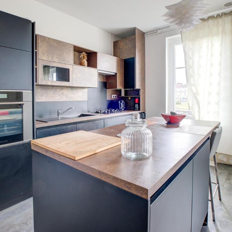 Le bien-être au cœur de la ville confort & vue - Apartment mit 2 Schlafzimmern und Terrasse - 3