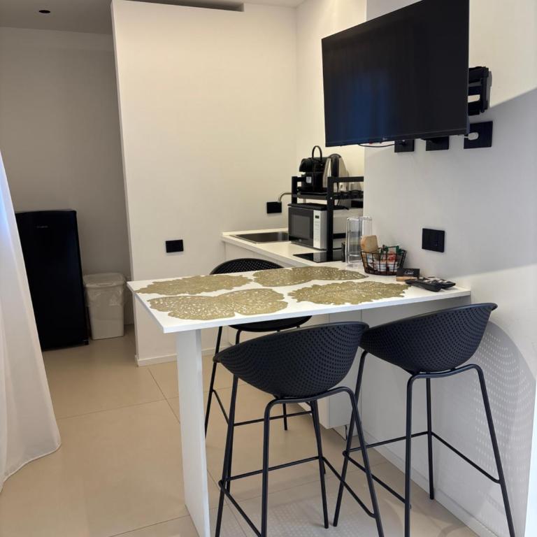 Alma Suites - One-Bedroom House - 11