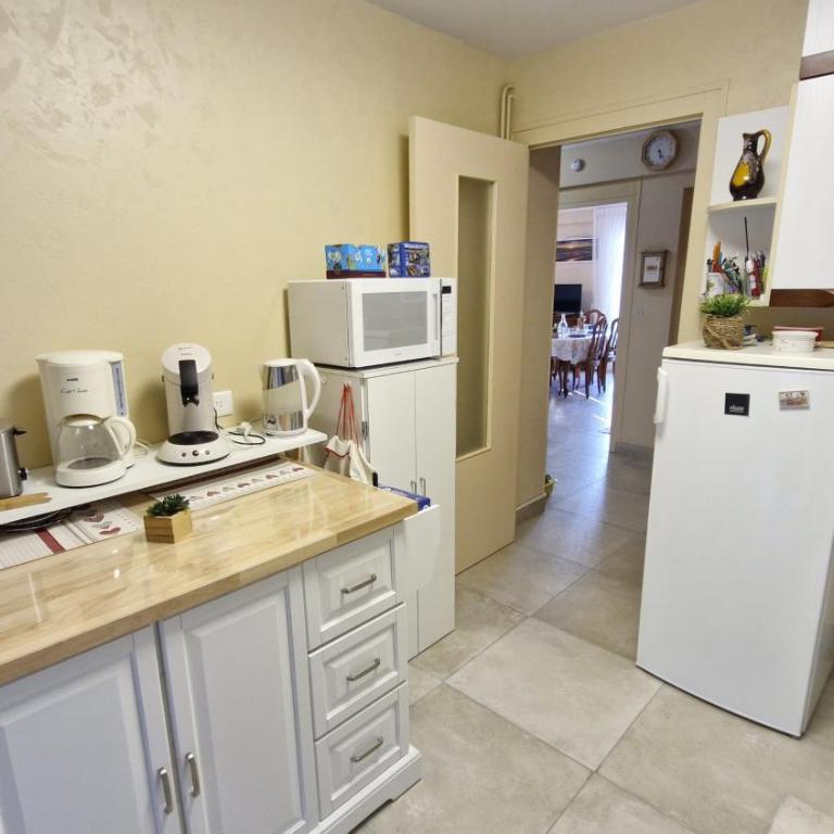 Royan - MAISON VINTAGE avec jardin clos – TOUT CONFORT et authenticité - Casa con 2 Camere da Letto - 10
