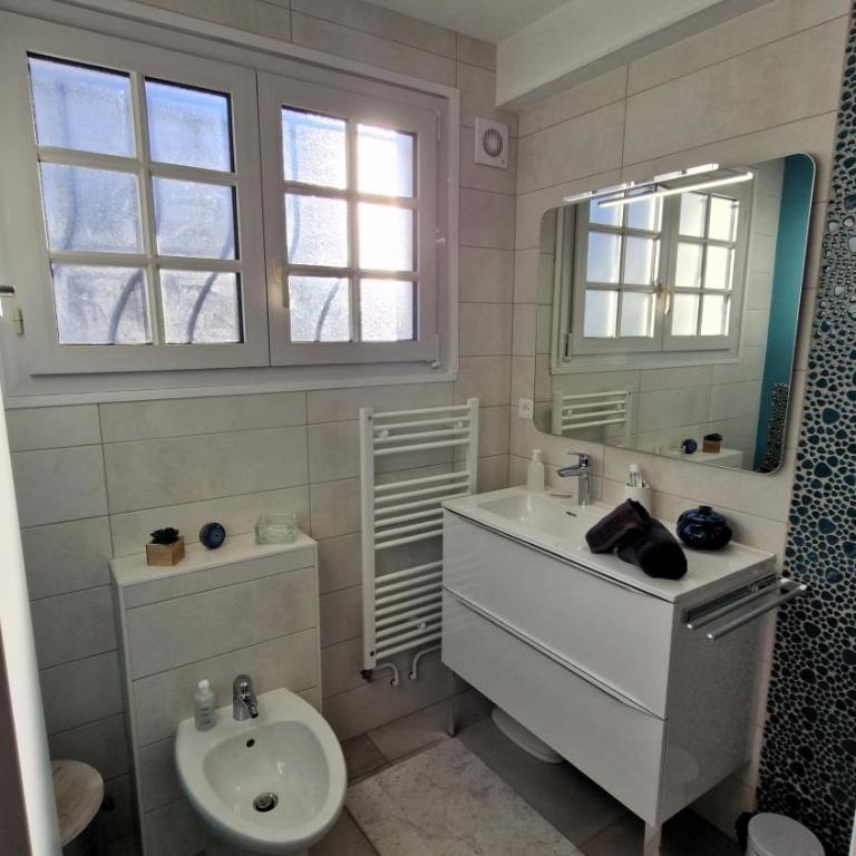 Royan - MAISON VINTAGE avec jardin clos – TOUT CONFORT et authenticité - Casa con 2 Camere da Letto - 16