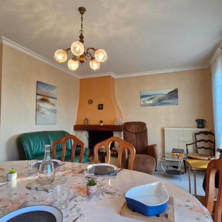 Royan - MAISON VINTAGE avec jardin clos – TOUT CONFORT et authenticité - Casa con 2 Camere da Letto - 5