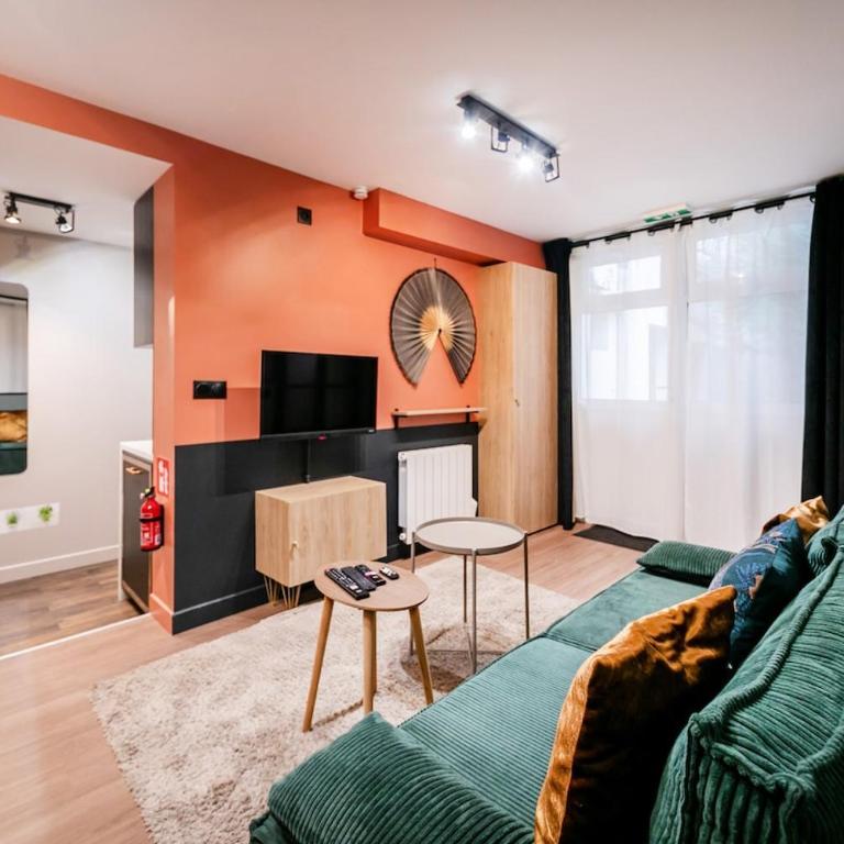 Duchesse flat PARIS center lovely place B2 - Appartement - Rez-de-Chaussée - 19