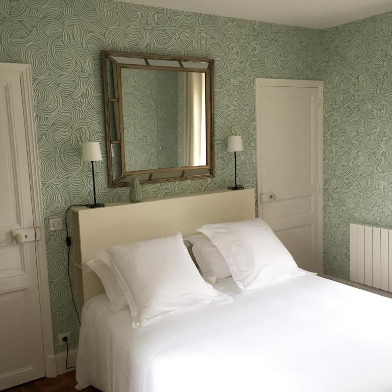 Villa la Ruche - Chambre Double - Vue sur Piscine - 2