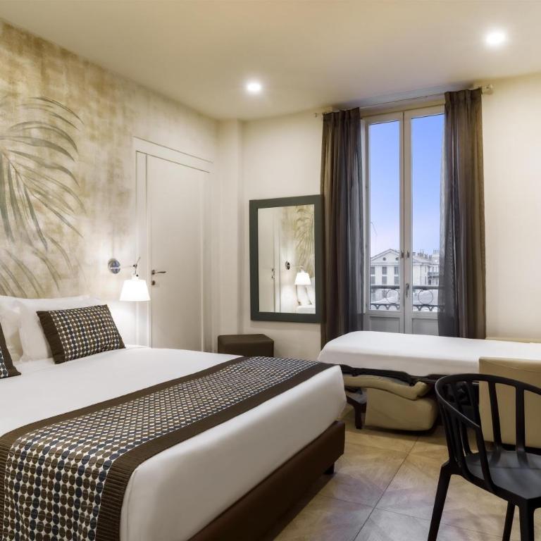 Best Western Plus Royal Superga Hotel - Queen Room with Sofa Bed - Non-Smoking - 2