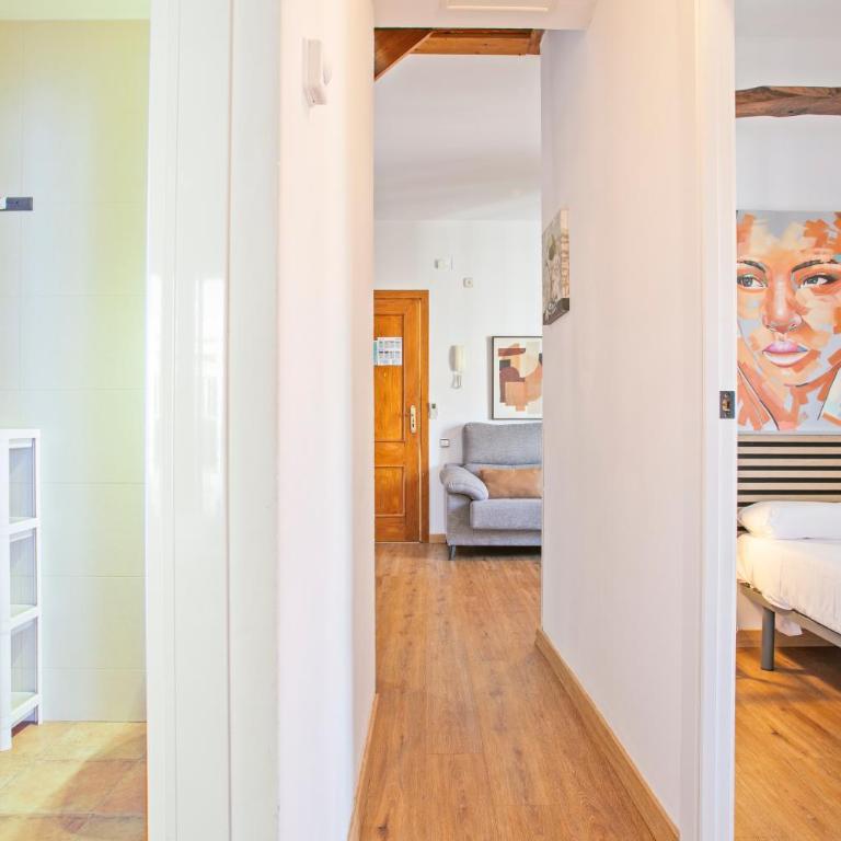 Heaven With a Garden at Las Ramblas - Three-Bedroom Apartment - 7