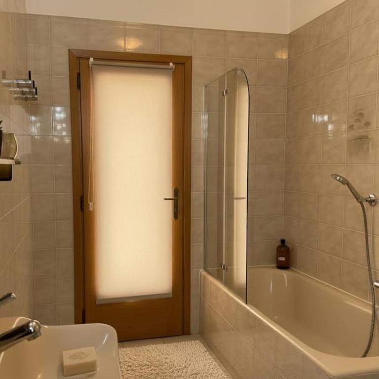 Manzoni 22 - ampio appartamento vicino alla Stazione - Apartment mit 3 Schlafzimmern - 8
