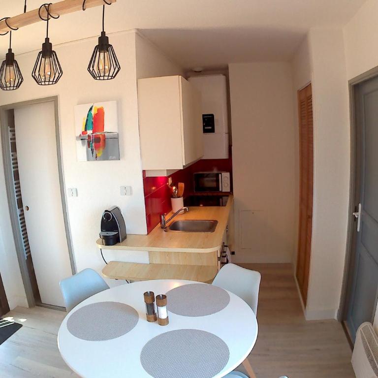 Casa Lano - T2 avec terrasse, résidence avec piscine et tennis - Apartamento de 1 dormitorio con terraza - 7