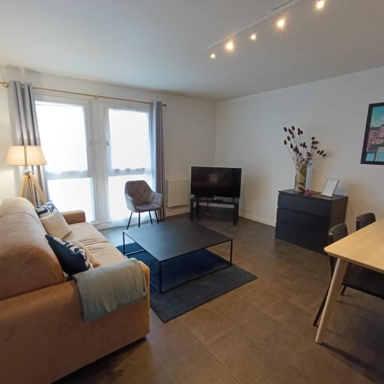 Coeur Courrouze - Appartement 2 chambres avec parking - Two-Bedroom Apartment - 2
