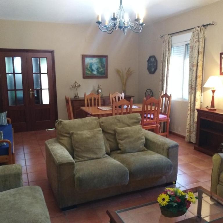 Casa en la sierra a 15 minutos de Cordoba - Casa de 4 dormitorios - 15
