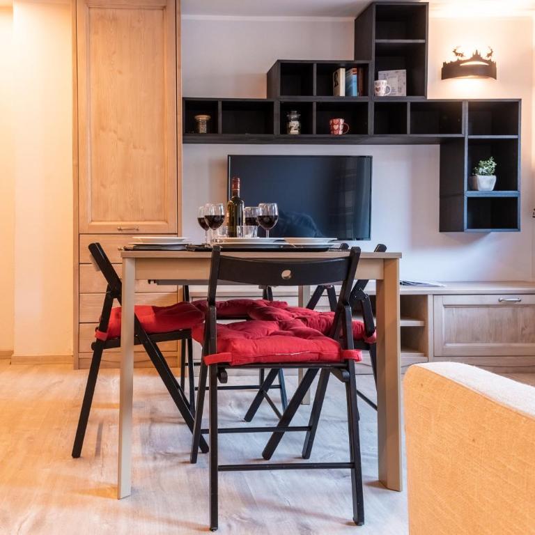 HelloCHALET - The Family Crest - Central Cervinia Apartment with Balcony e Mountain Views - Appartamento con 1 Camera da Letto e Balcone - 10
