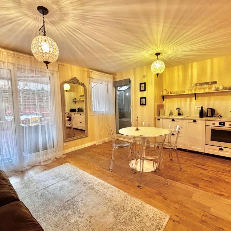 Large magnificent terrace (40 sq.m) - Appartement 2 Chambres - 35