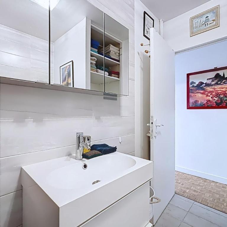 Bright family apartment near Nation - Apartment - 22