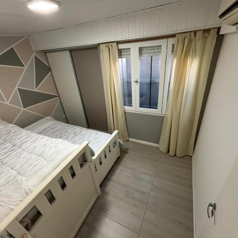 Casa necochea - Three-Bedroom House - 8