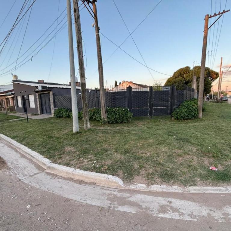 Casa necochea - Three-Bedroom House - 11