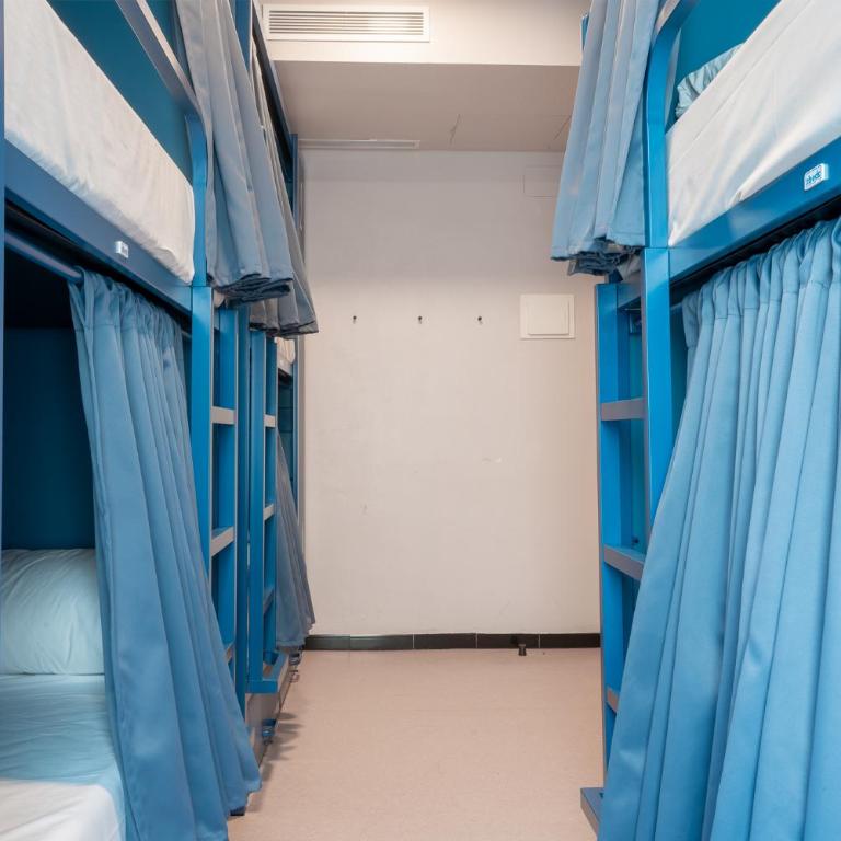 Malacuna Barcelona - Bed in 6 Beds Room with Shared Bathroom - 9
