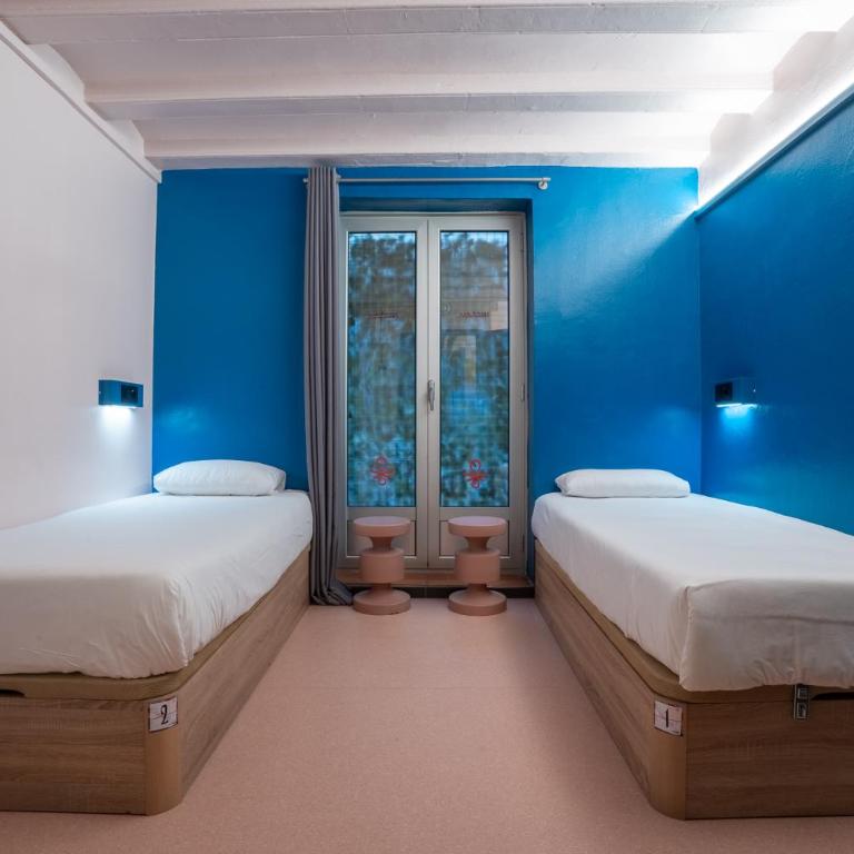 Malacuna Barcelona - Standard Twin Room with Shared Bathroom - 2