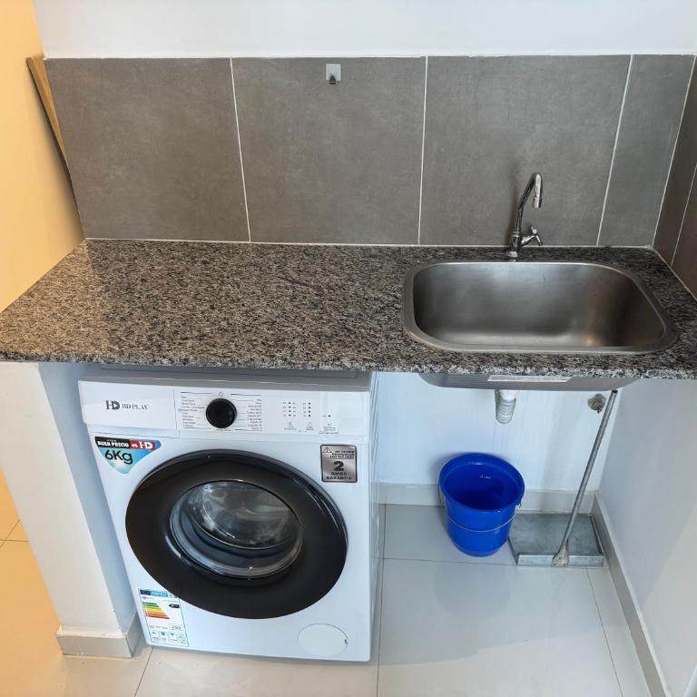 Depto Premium con piscina y cochera a 1 cuadra Shopping del Sol - Two-Bedroom Apartment - 36