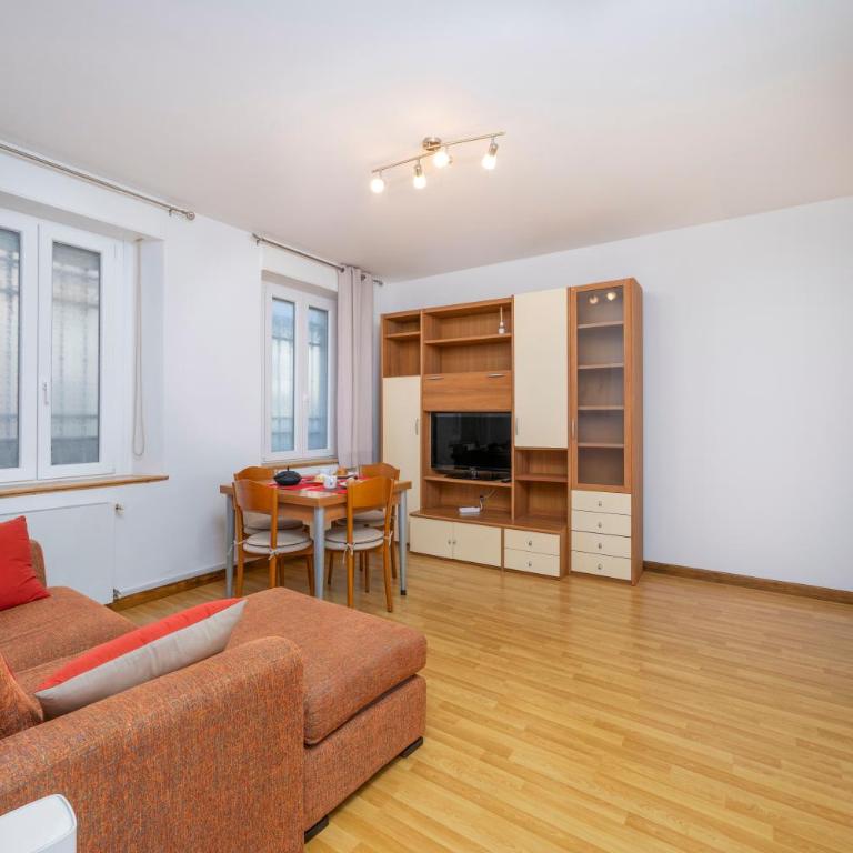 GuestHost - Cozy Stay Steps From the Center - Appartamento con 1 Camera da Letto - 6