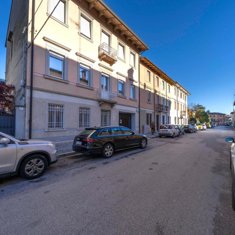 GuestHost - Cozy Stay Steps From the Center - Appartamento con 1 Camera da Letto - 24