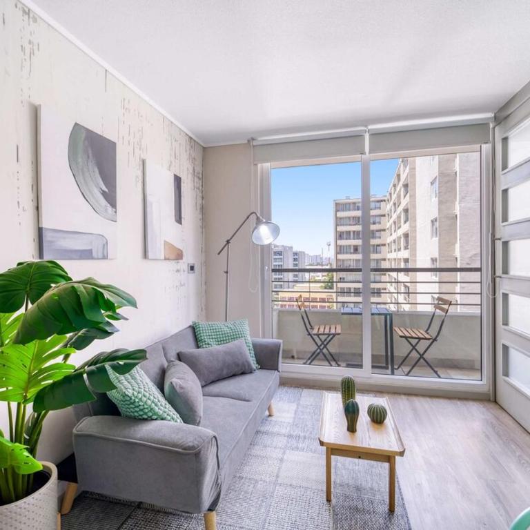 Central Isabel II with Pool, Wifi & AC near Metro Santa Isabel - One-Bedroom Apartment - 8