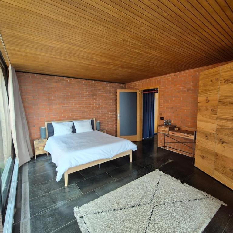 Architect house with gorgeous view lake & Wildlife - Villa - 13