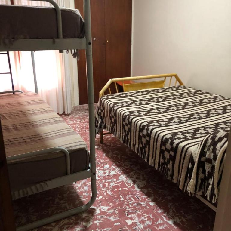 Depto interno Necochea - Two-Bedroom Apartment - 7