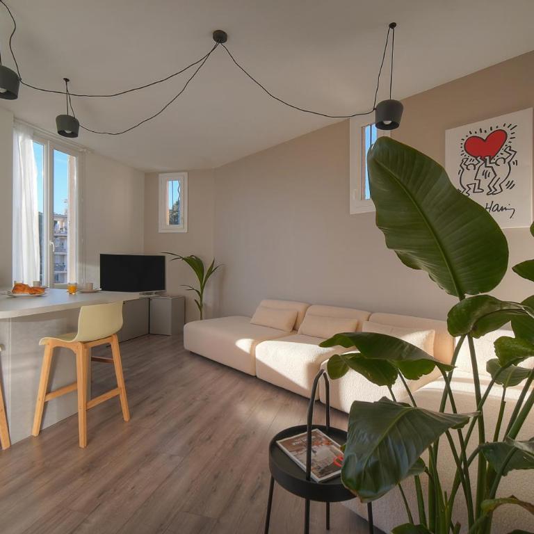 Lumineux 2 Chambres-BALCON-Stanislas Chic A2B264 - Appartement 2 Chambres - 18