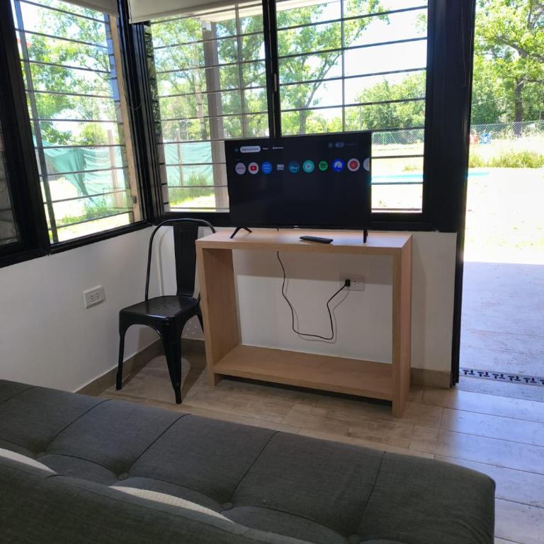 Tiny House rental with pool and patio facing the plaza - Casa de 2 dormitorios - 9