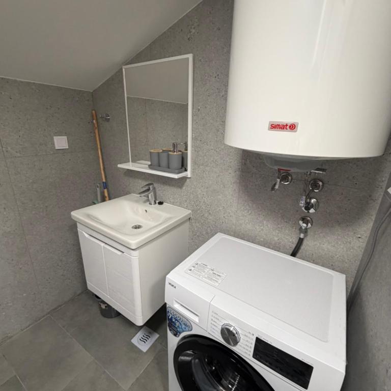 Apartments Svetlana, Igalo - One-bedroom Loft Apartment - 10