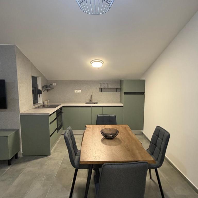 Apartments Svetlana, Igalo - One-bedroom Loft Apartment - 8