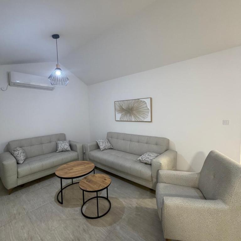 Apartments Svetlana, Igalo - Two-Bedroom Apartment with Terrace - 13