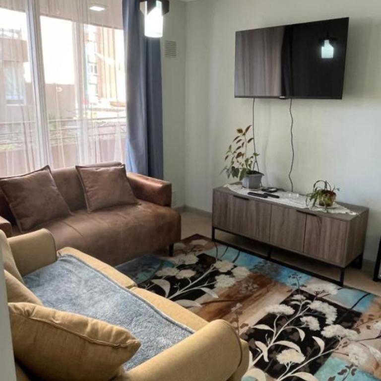 COMODO DEPTO FAMILIAR 3D 1B PARKING Piscina - Apartment - 2