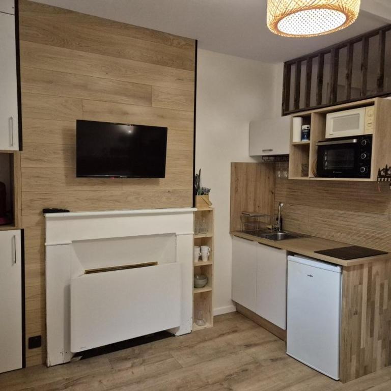 Studio cosy 17m², proche télécabine, 2/4 pers, parking - FR-1-234-351 - Studio - 9