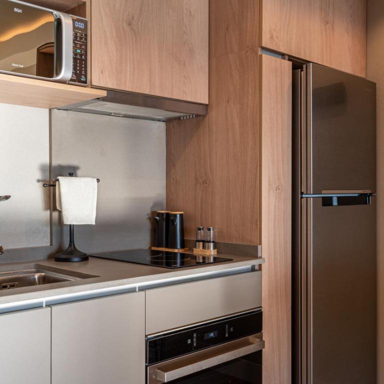 Lake Inn - Departamentos con costa de Lago - Estudio Deluxe con cama grande - 5