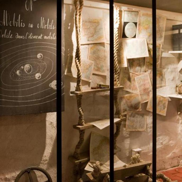 Unique à Nantes ! Surprenantes- Jules Verne - One-Bedroom Apartment De la Terre à la Lune - 26