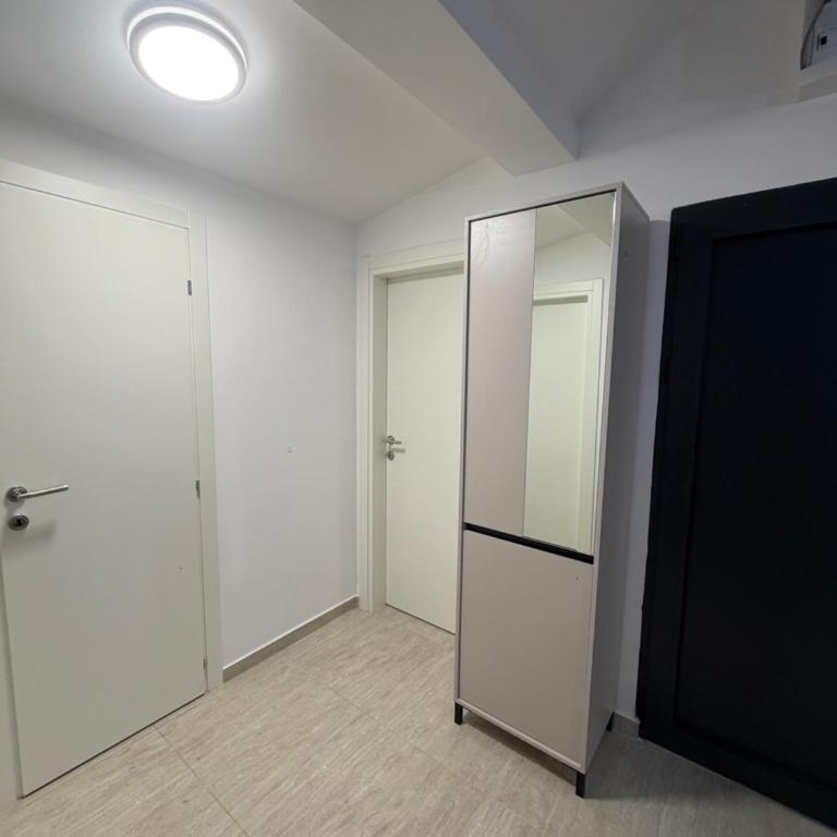 Apartments Svetlana, Igalo - Two-Bedroom Apartment with Terrace - 2