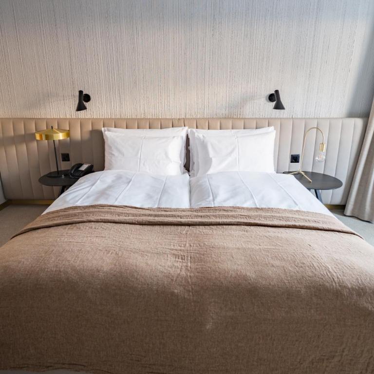 Kongress Hotel Davos - Standard Doppelzimmer - 9