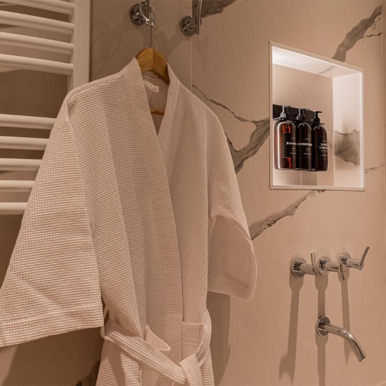 Lake Inn - Departamentos con costa de Lago - Estudio Deluxe con cama grande - 8